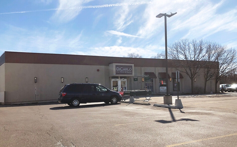 425 Townline Rd, Mundelein, IL 60060