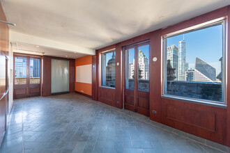 8 S Michigan Ave, Chicago, IL for lease Interior Photo- Image 2 of 7