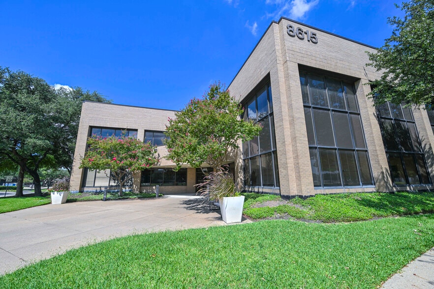 8615 Freeport Pky, Irving, TX for lease - Building Photo - Image 3 of 8