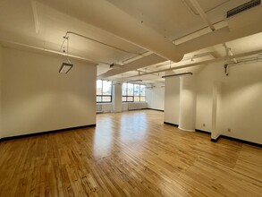 130 Spadina Ave, Toronto, ON for lease Building Photo- Image 2 of 4