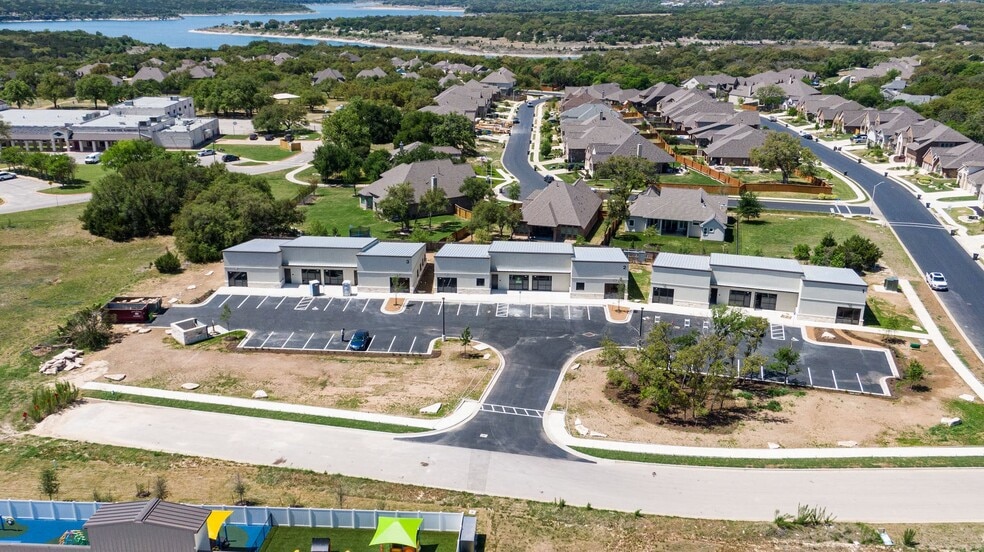 4913 Moreland, Georgetown, TX for lease - Primary Photo - Image 1 of 12