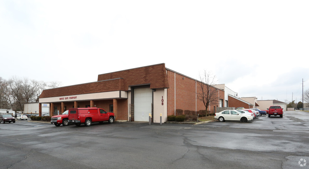 106-116 E College Ave, Westerville, OH for lease - Building Photo - Image 3 of 3