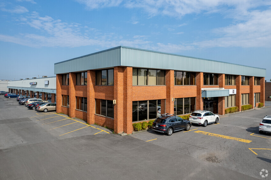 151 Boul De Mortagne, Boucherville, QC for lease - Primary Photo - Image 1 of 6