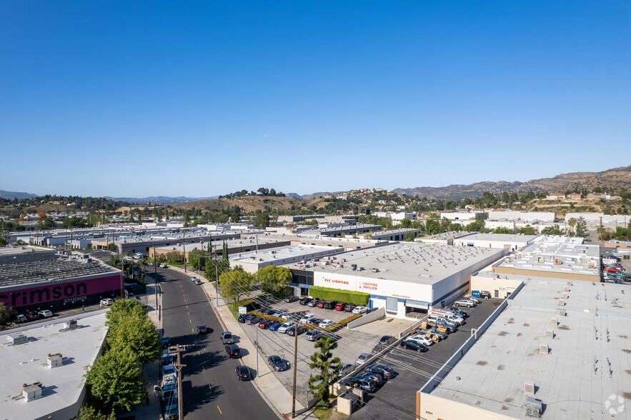 9667 Owensmouth Ave, Chatsworth, CA for sale - Aerial - Image 2 of 19