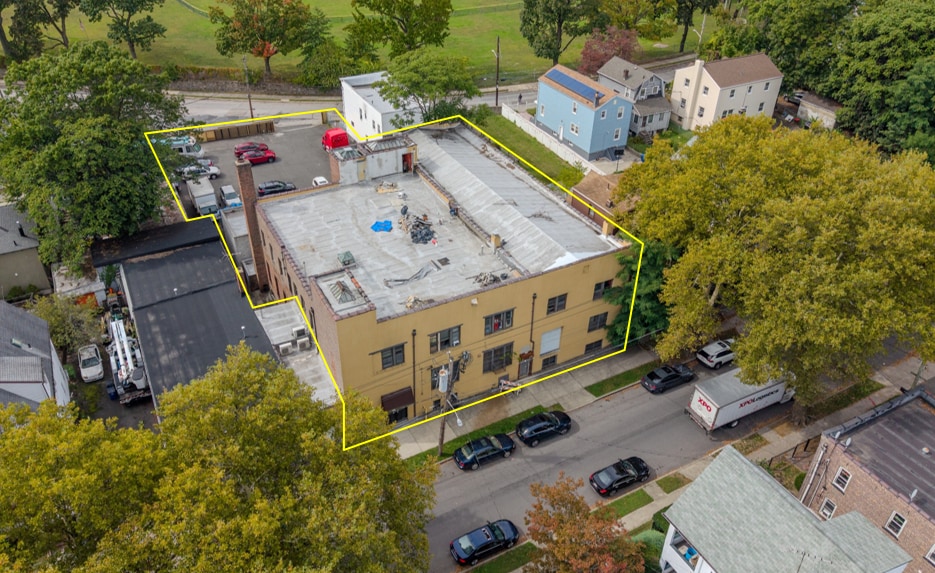 458 10th Ave, Mount Vernon, NY for sale - Primary Photo - Image 2 of 6