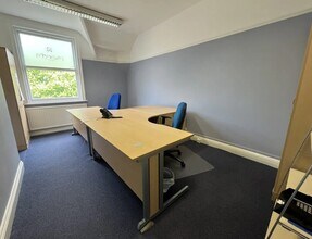 6-10 Victoria Ave, Harrogate for lease Interior Photo- Image 2 of 7