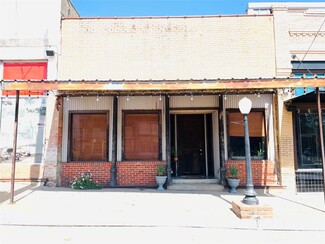 More details for 126 E Main St, Wolfe City, TX - Retail for Sale