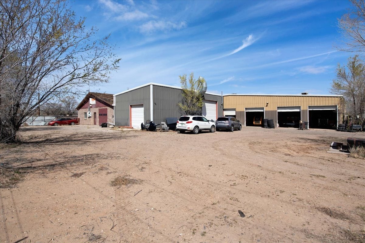 2100 Bosque Farms Blvd, Peralta, NM 87068