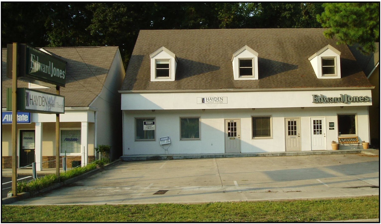 4535 Forsyth Rd, Macon, GA 31210