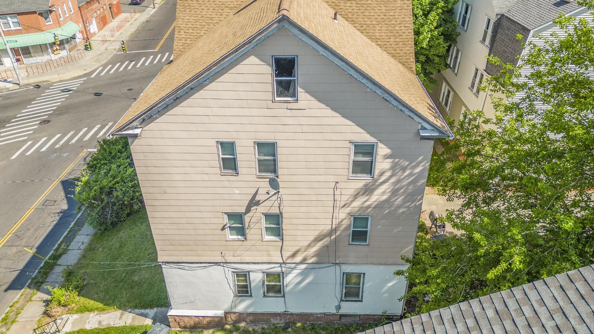 433 New Britain Ave, Hartford, CT 06106 Multifamily for Sale