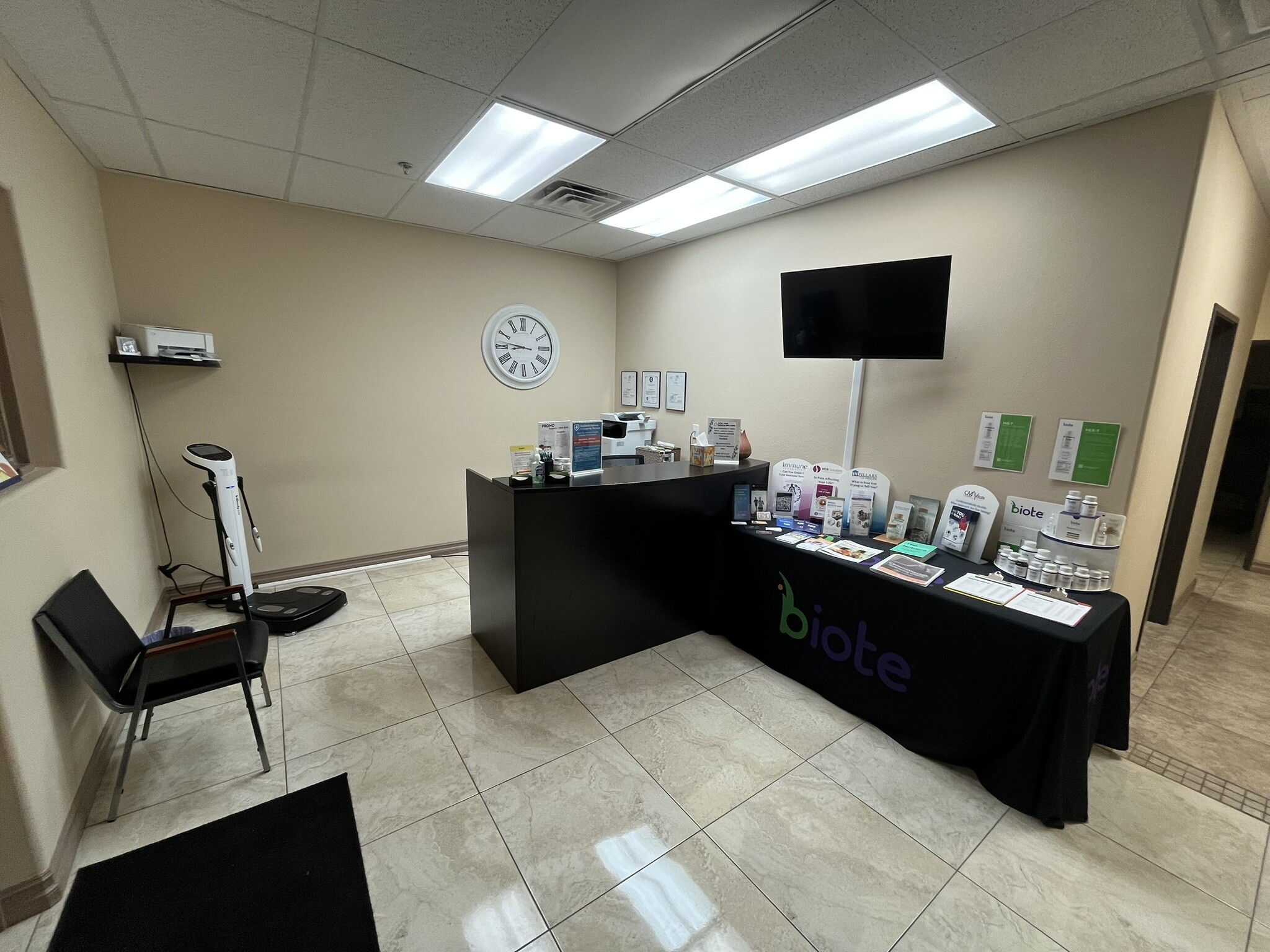 5875 S Rainbow Blvd, Las Vegas, NV for lease Interior Photo- Image 1 of 14