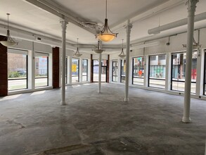 837 N Milwaukee Ave, Chicago, IL for lease Interior Photo- Image 1 of 7