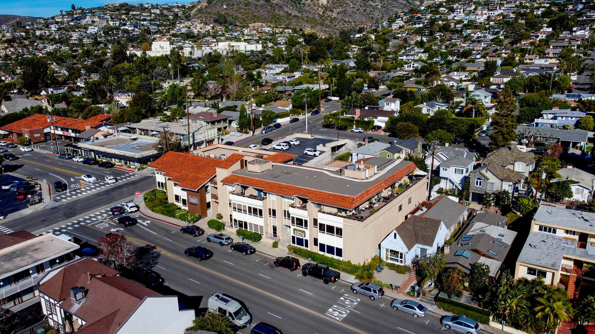 900-944 Glenneyre St, Laguna Beach, CA for lease Building Photo- Image 1 of 23