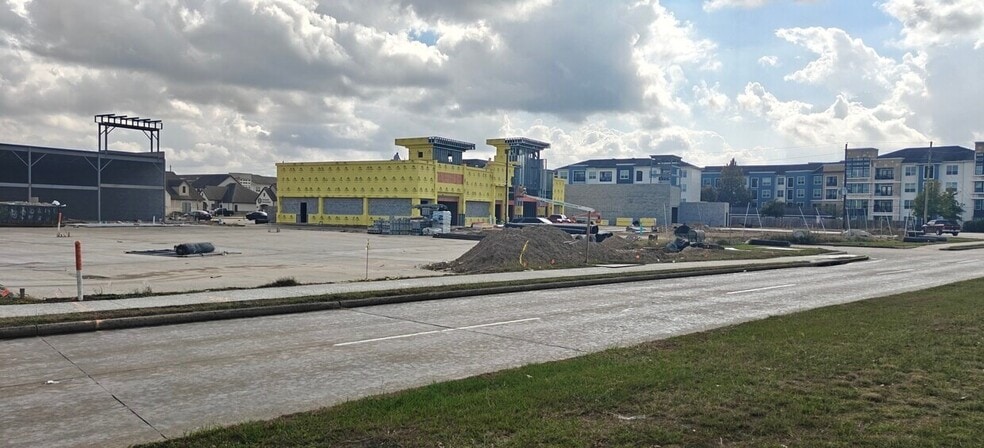 200 Greenhouse Rd, Houston, TX for lease - Building Photo - Image 2 of 4