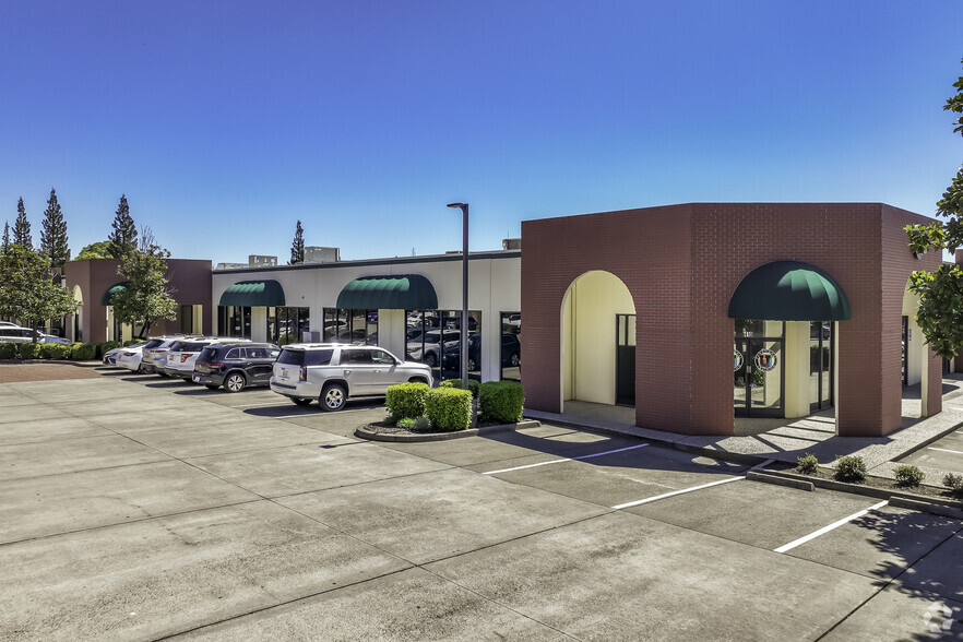 8211 Sierra College Blvd, Roseville, CA for lease - Building Photo - Image 3 of 5