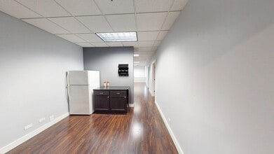 715 W Lake St, Addison, IL for lease Interior Photo- Image 2 of 12