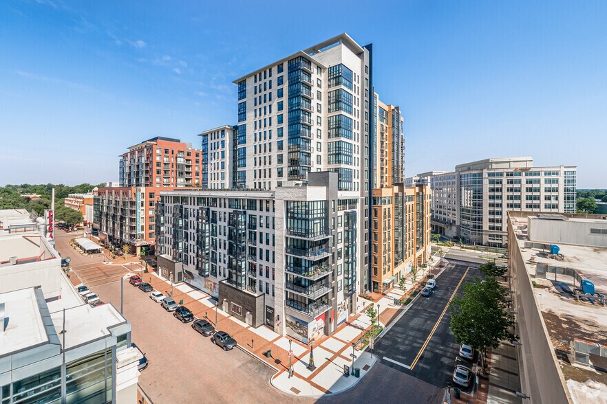33 Monroe St, Rockville, MD for lease - Building Photo - Image 2 of 4