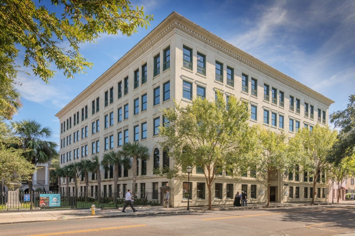 134 Meeting St, Charleston, SC 29401