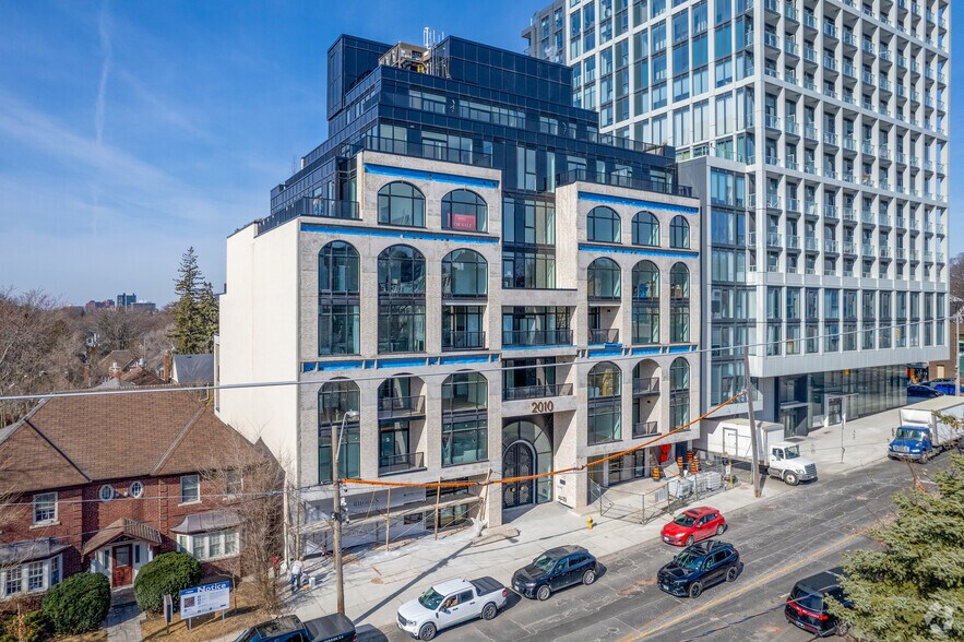 2010 Bathurst St, Toronto, ON for sale - Building Photo - Image 2 of 4
