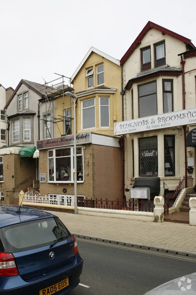 6 St Chads Rd, Blackpool for sale - Building Photo - Image 3 of 3