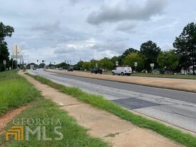 1663 W Mcintosh Rd, Griffin GA - Convenience Store