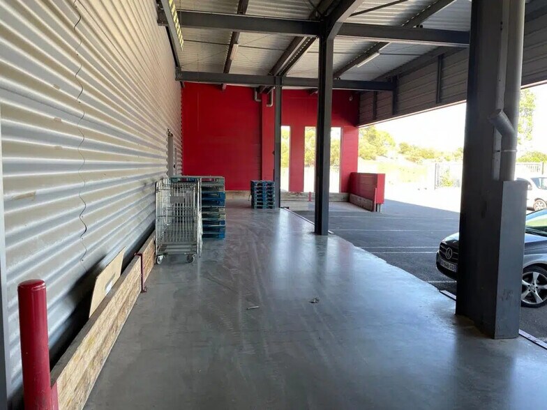 Office in Fréjus for lease - Interior Photo - Image 3 of 6