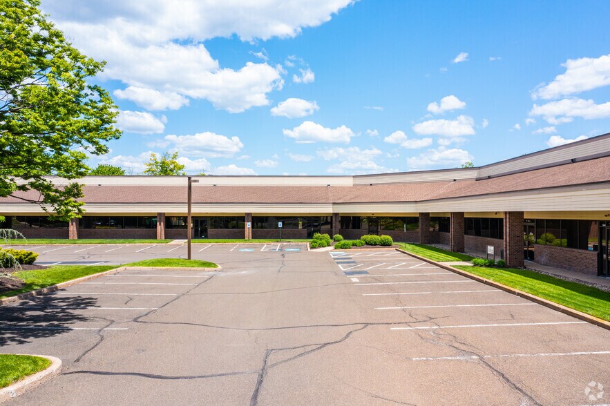 300 Welsh Rd, Horsham, PA 19044 Bldg 3