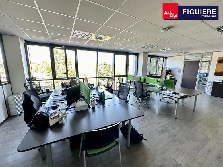 Office in Aix-en-Provence for lease - Interior Photo - Image 2 of 9