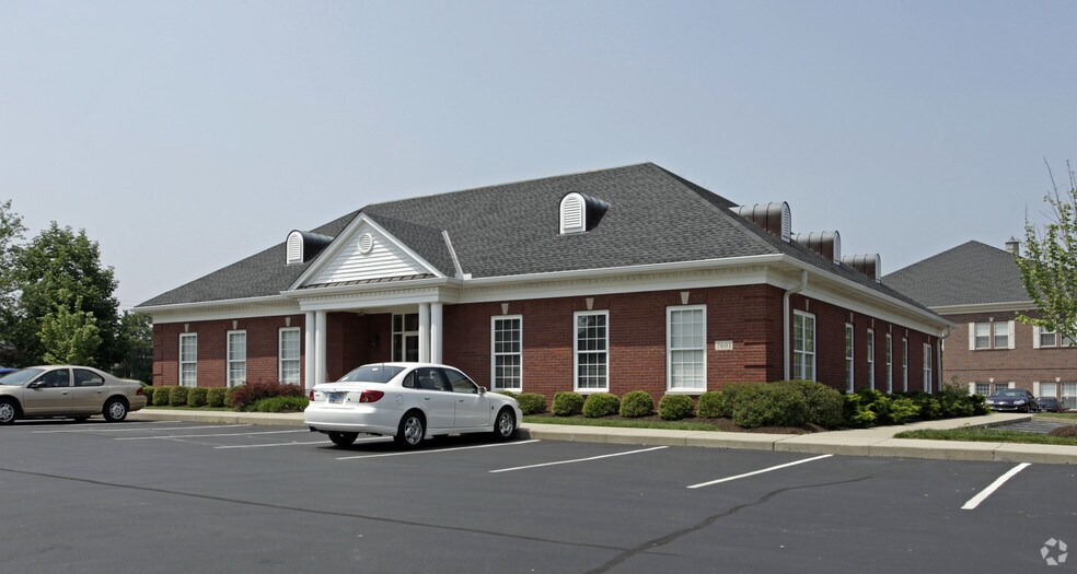 7601 Cheviot Rd, Cincinnati, OH 45247