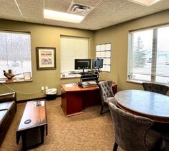 3185 Terminal Dr, Eagan, MN for lease Interior Photo- Image 2 of 5