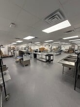 117 Austin St, Garland, TX for lease Interior Photo- Image 2 of 8