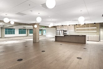 153 Townsend St, San Francisco, CA for lease Interior Photo- Image 2 of 4