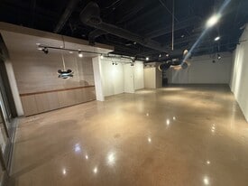Trinity Loft- with Ground Floor Office/Retail - Loft