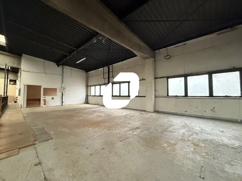 Flex in SAINT-OUEN-L'AUMONE for lease - Interior Photo - Image 3 of 7