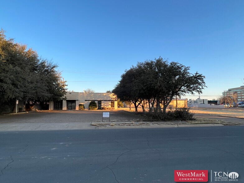 3712 22nd St, Lubbock, TX 79410 Office for Sale