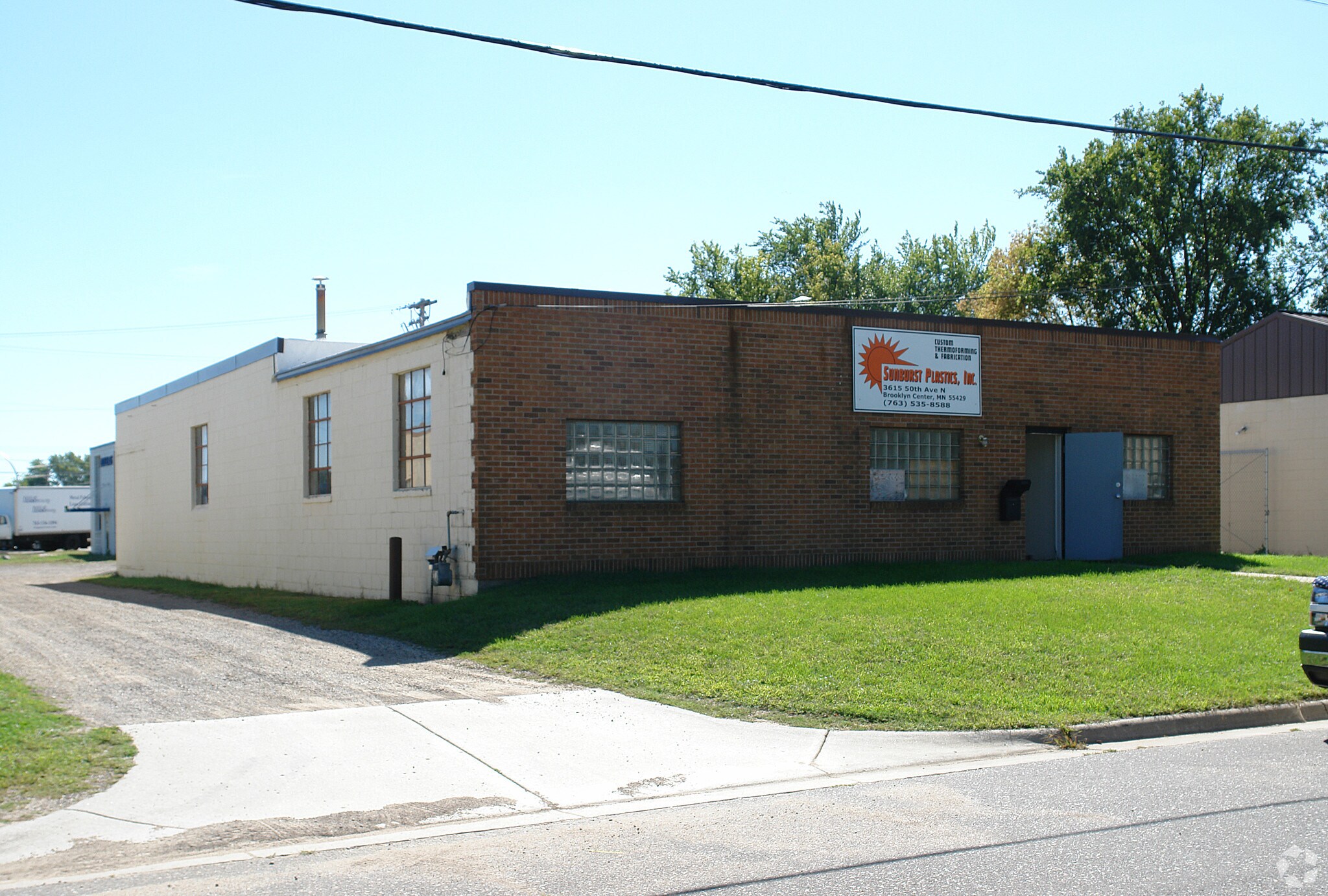 3615 N 50th Ave, Brooklyn Center, MN for sale Primary Photo- Image 1 of 1