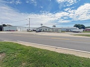 60,243 SF Office/Warehouse on 2.70 Acres - Warehouse