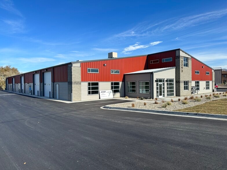 3293 Midland Dr, Ogden, UT for lease - Building Photo - Image 2 of 4