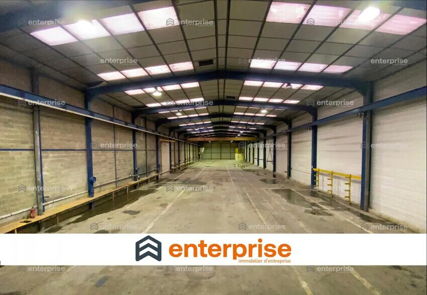 Flex in Compiègne for lease - Interior Photo - Image 1 of 7