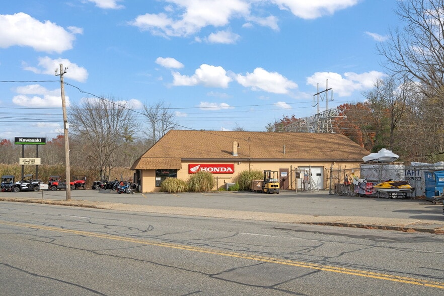 49 Main St, North Reading, MA for sale - Building Photo - Image 2 of 9