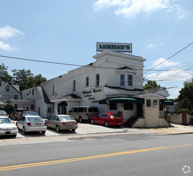 400 Wanamaker Ave, Essington, PA 19029