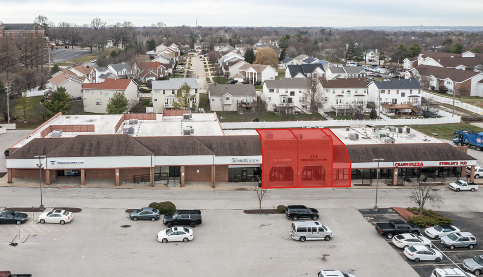 555-577 Howdershell Rd, Florissant, MO for lease - Building Photo - Image 1 of 9