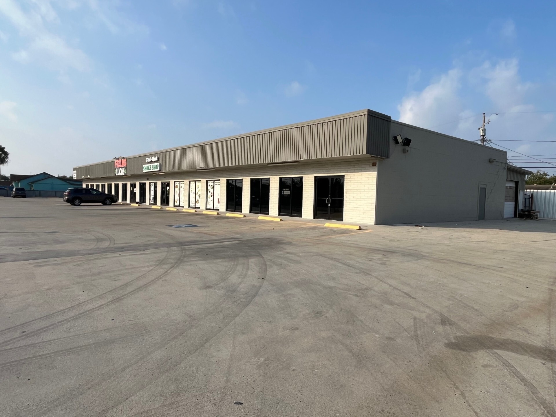 933 Airline Rd, Corpus Christi, TX for lease Building Photo- Image 1 of 8