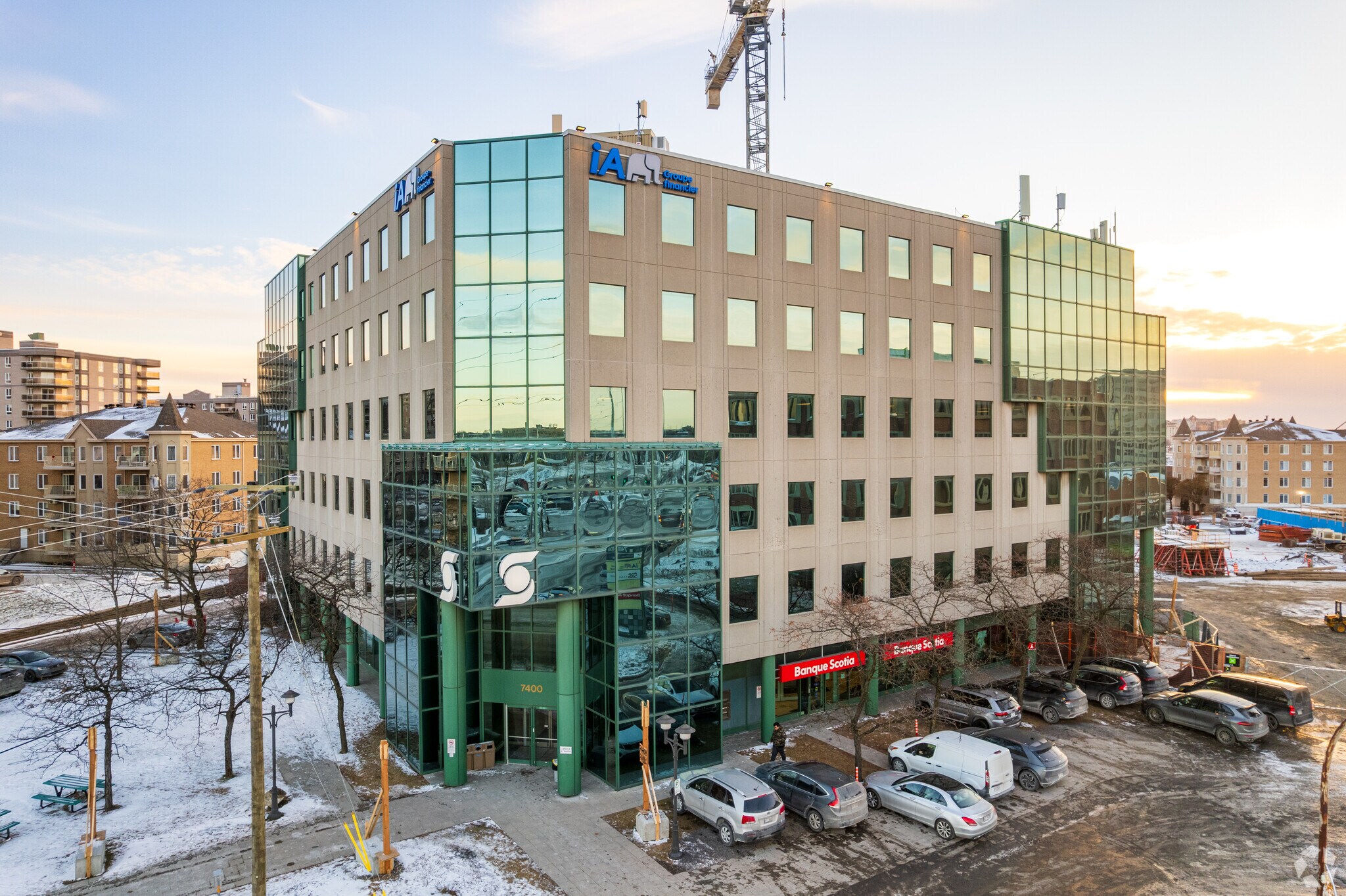 7400 Boul des Galeries-d'Anjou, Montréal, QC for lease Primary Photo- Image 1 of 2