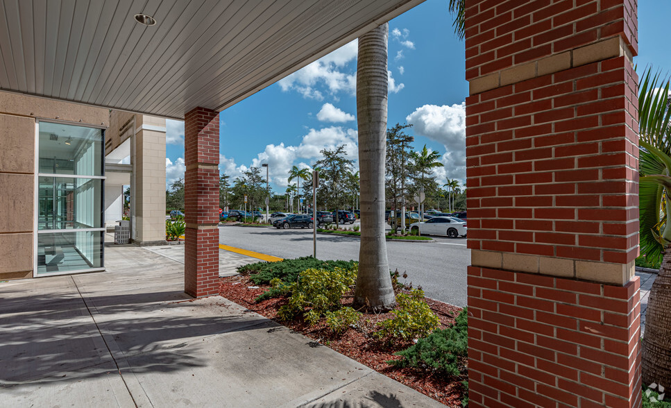 8751-8795 Southern Blvd, West Palm Beach, FL for sale - Building Photo - Image 3 of 5