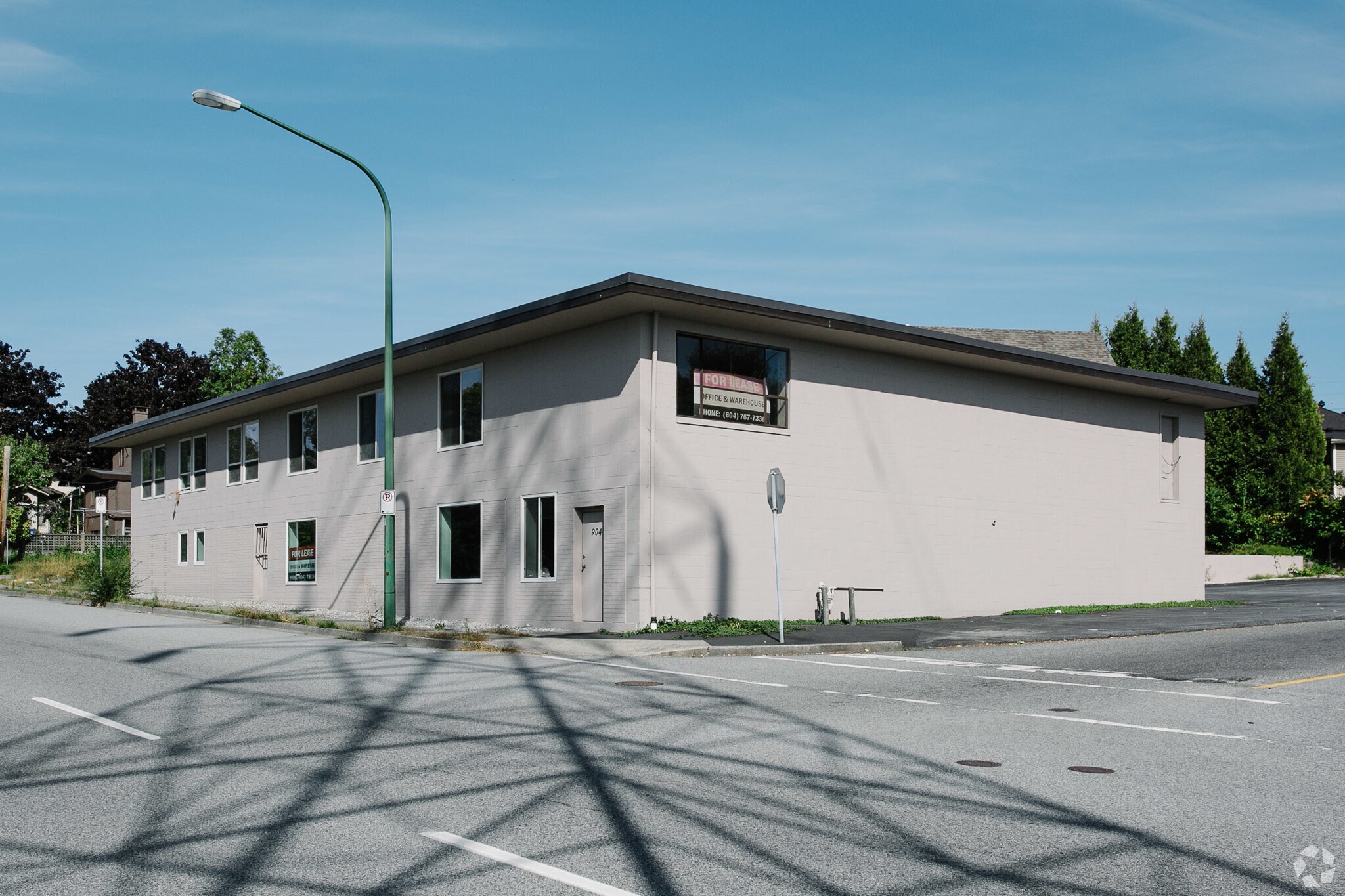 904 Boundary Rd, Burnaby, BC for sale Primary Photo- Image 1 of 1