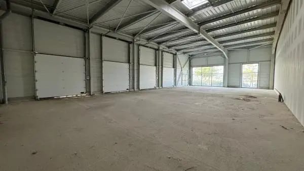 Retail in Perpignan for lease Interior Photo- Image 1 of 5