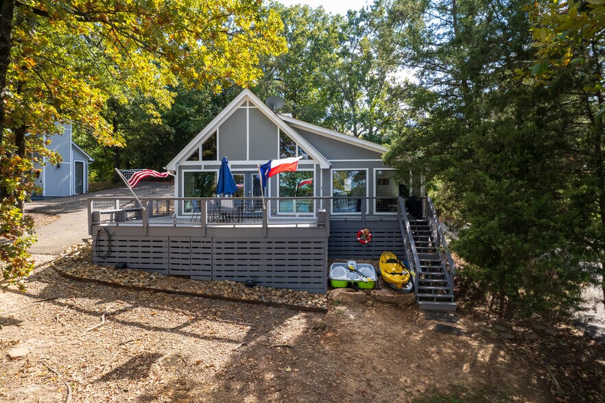 108 E Barker Creek Dr, Scroggins, TX for sale - Building Photo - Image 3 of 30