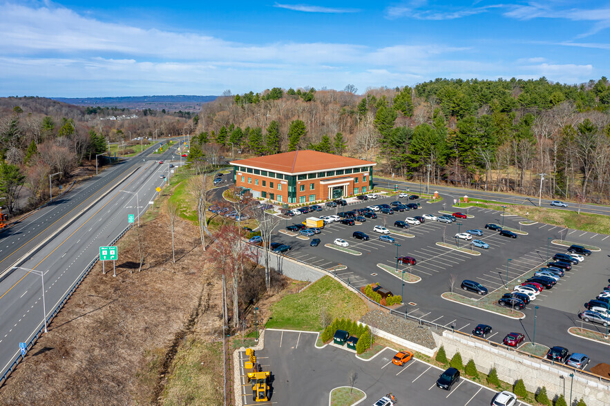 599 Farmington Ave, Farmington, CT for lease - Aerial - Image 3 of 6