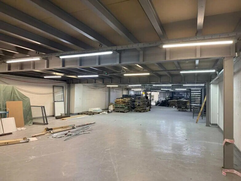 Office in Pantin for sale - Interior Photo - Image 2 of 10